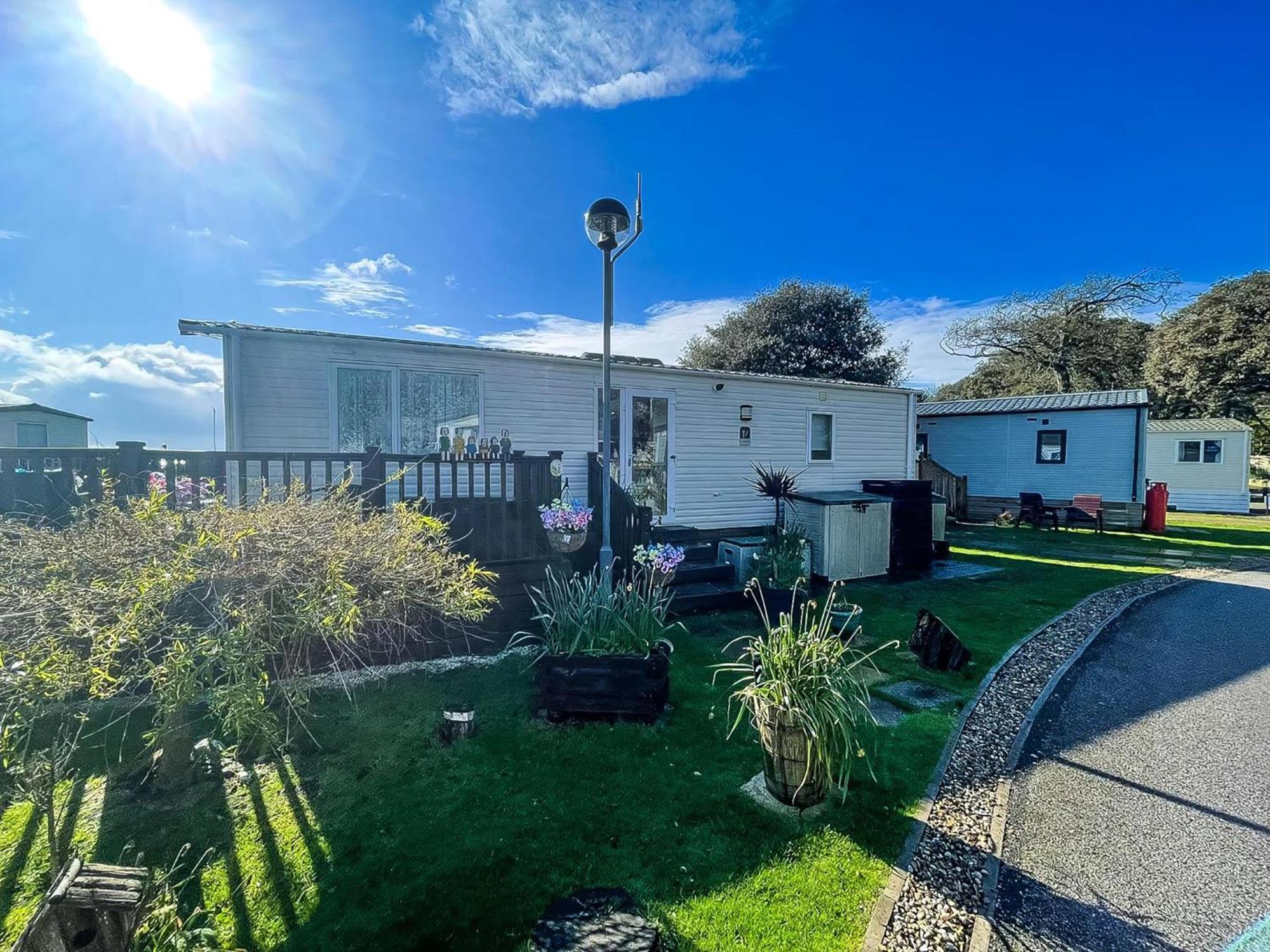 Brilliant Caravan With A Partial Sea View In Suffolk Ref 32026Az Lowestoft Luaran gambar